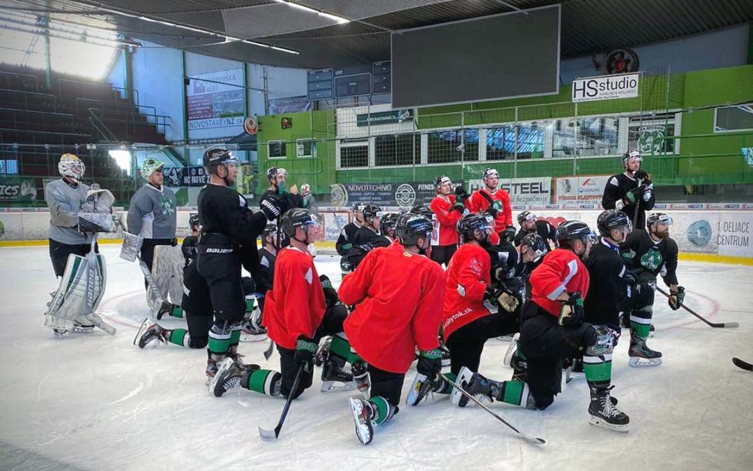 Býci po vyše dvoch týždňoch opäť na ľade